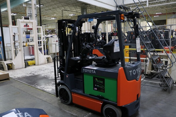 A Toyota 8FBCU electric forklift with a Lithium-ion battery